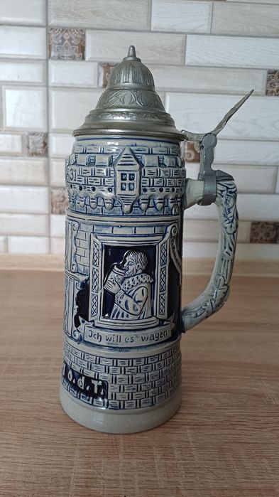 Колекційний пивний келих.