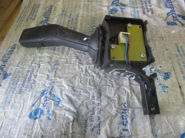 Conjunto / manetes de luzes e limpa vidros VOLKSWAGEN Golf V (1K1)