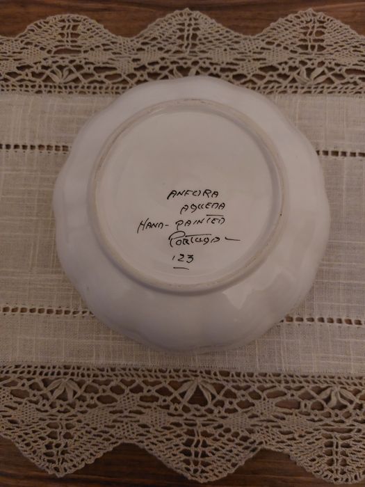 Taça antiga pintada á mão