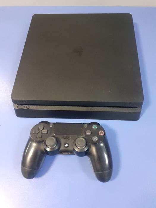 PS4 на 1 ТБ+ 26 игр.HEN 5.0 Отличное состояние .
