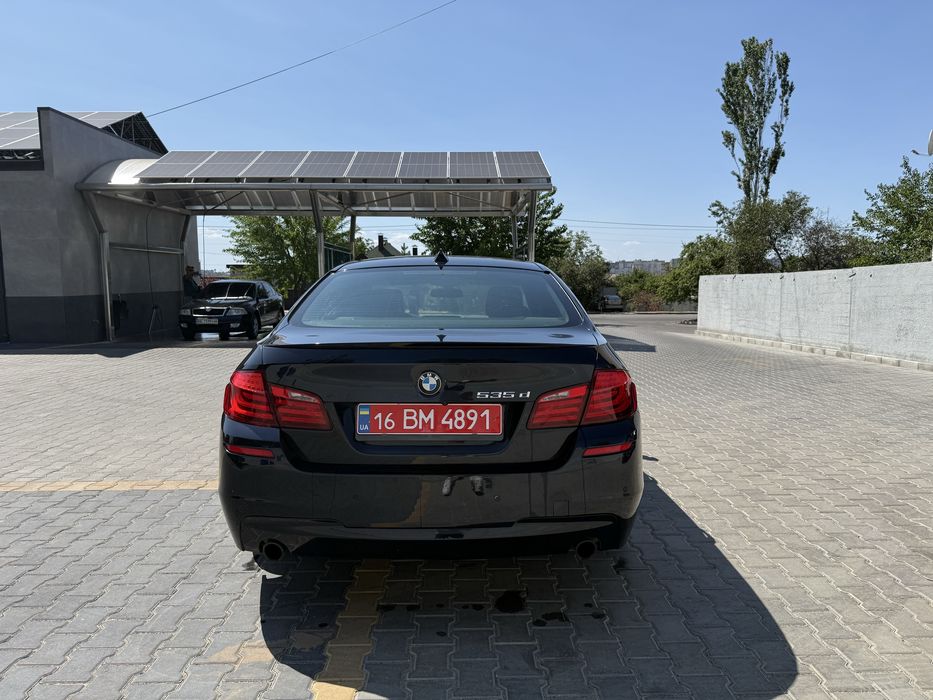 Bmw f10 535d 2 турбины 2011 год