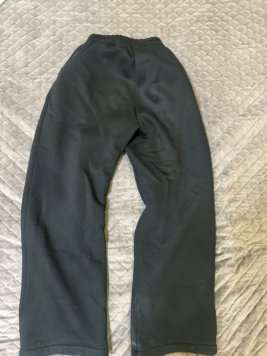 Черные штани believe