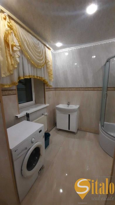 Продаж сучасного будинку