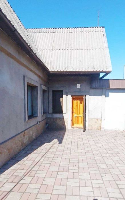 ПРОДАЖ 2поверх.будинку ЗАХОДИ/ЖИВИ. 3 санвузли, 2 гаража, утеплений