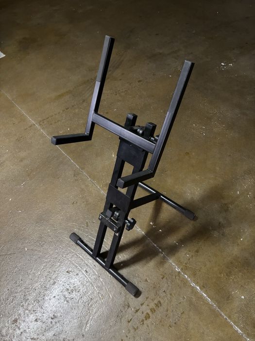 Stand para amplificador de guitarra ou baixo
