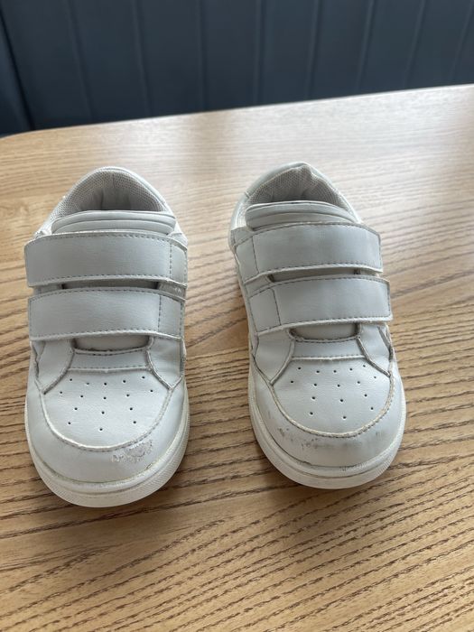 Кросівки Zara білі кросовки зара на липучках