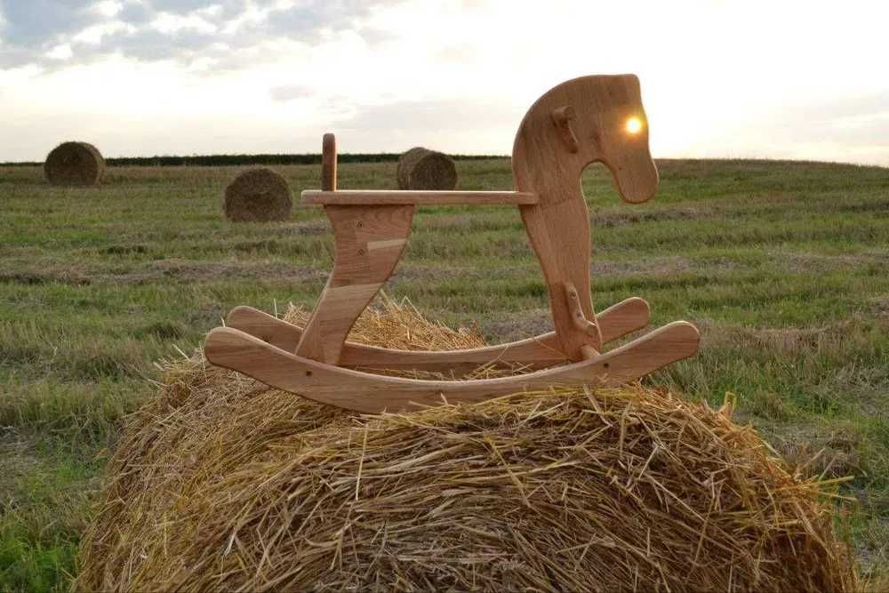 Коник гойдалка для дітей