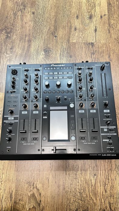 Pioneer DJM2000 Nexus dj