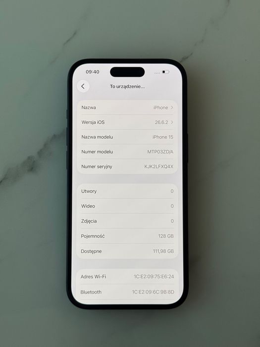iPhone 15 128GB 88% + AirPods 4 zestaw