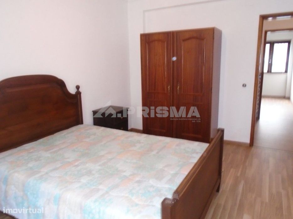 Excelente Apartamento T3 Semi mobilado