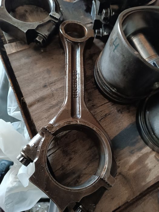 Шатун, поршень MaN TGA, F-2000 , D2866,D2876