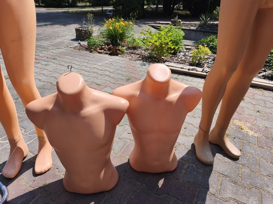 Manekiny męskie.
