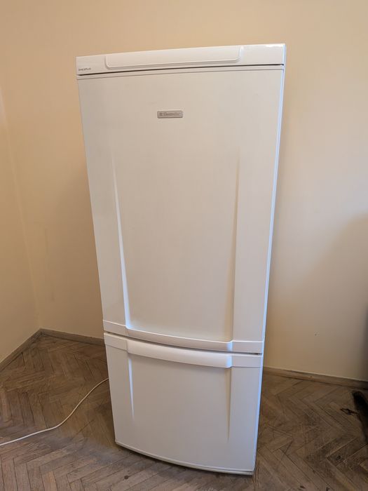 Sprawna lodówka Electrolux - super stan wizualny