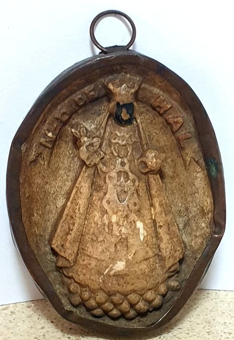 Ancient and rare image of Our Lady of Hal in sea foam