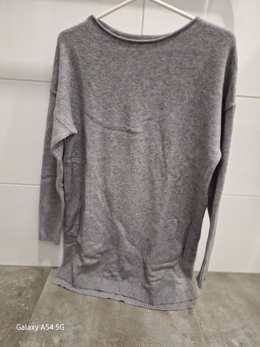 Zestaw swetrów w rozmiarze M