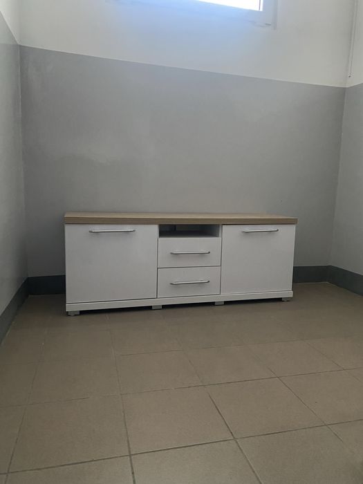 Szafka pod telewizor