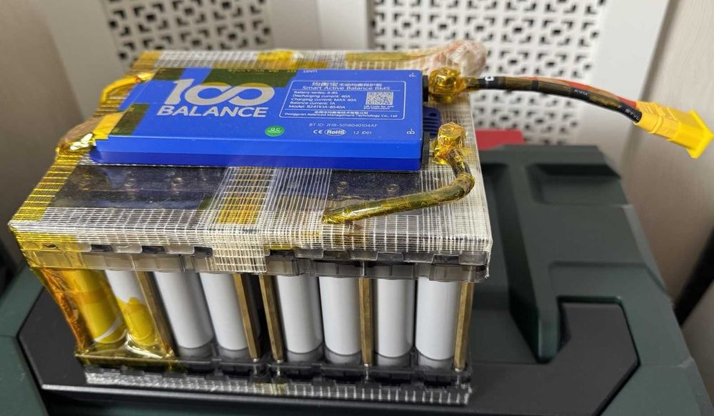 Smart 4S~8S BMS 40A/1A Active Balance with BT/UART+Li-Ion 6S8P 24V 40A