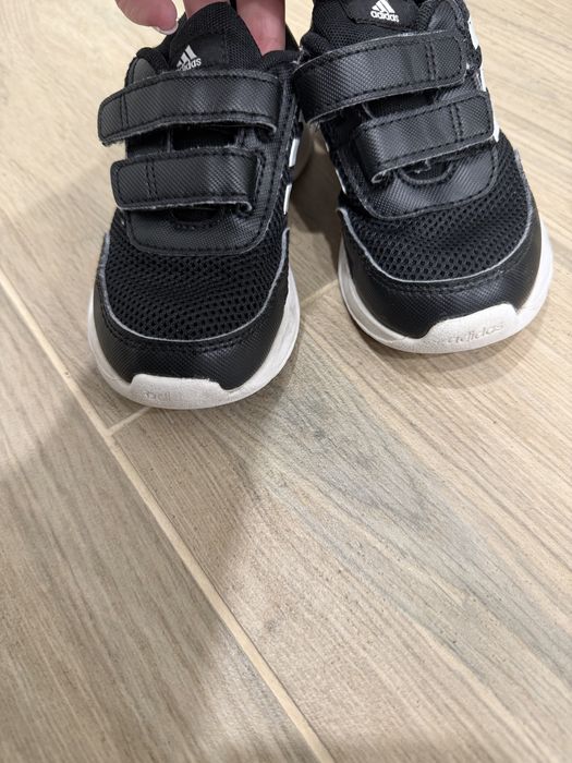 Кросівки adidas дитячі