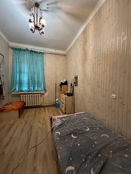 Продам 3-кімн квартиру біля Музкомедії, вул. Ясна (3-203-029)