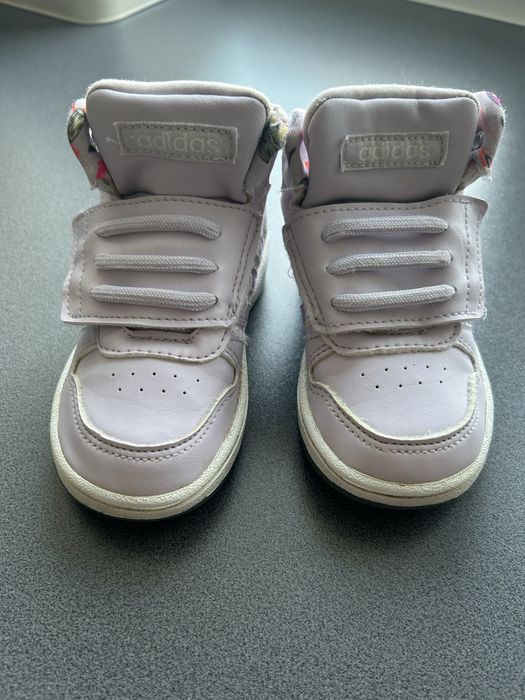 Buty adidas za kostkę rozmiar 23