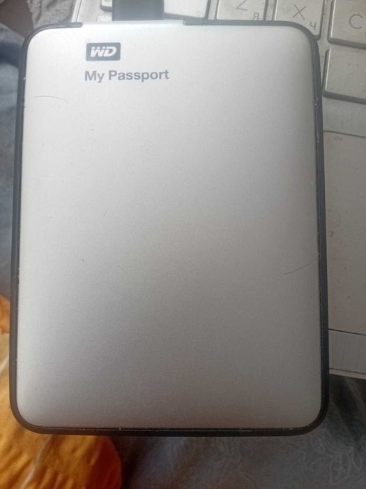 Внешний жесткий диск WD My Passport 2TB USB 3.2 8