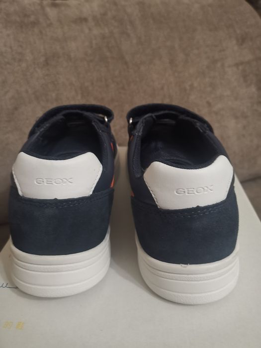 Buty sneakersy Geox, nowe