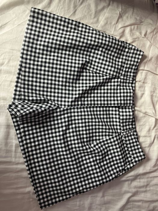 Spodenki w kratkę