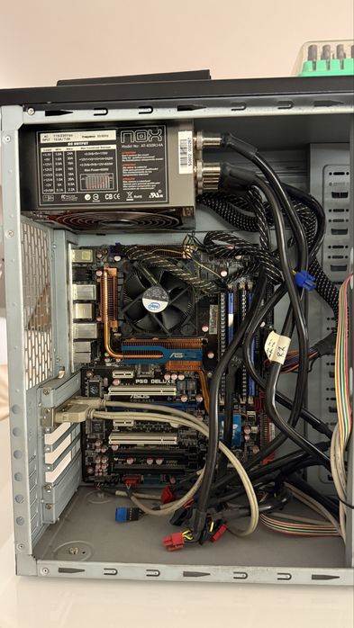 COMPUTADOR DE ESCRITORIO C/ 8 GB Memoria