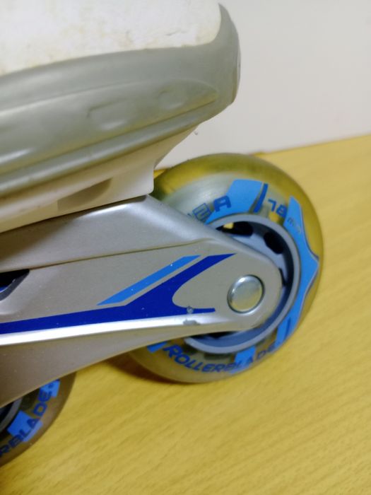 Patins marca "Rollerblade"