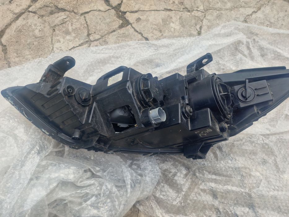 Фара Hyundai Elantra AD