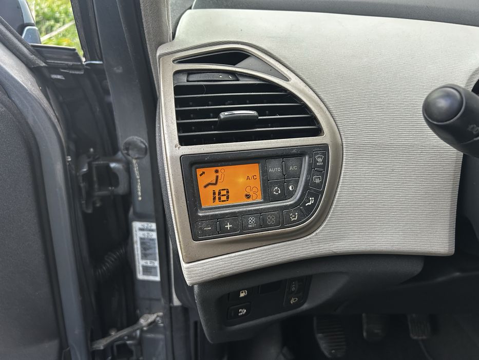 Citröen C4 Grand Picasso 1.6 HDI 110CV (7 lugares )