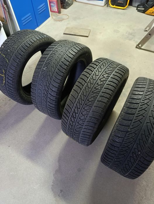 Opony zimowe  225/55R17