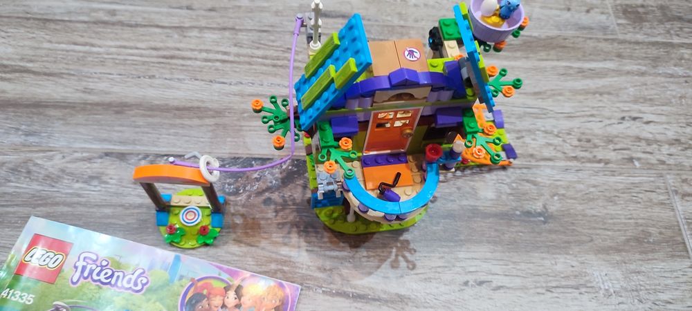 LEGO 41335 Friends - Domek na drzewie Mi