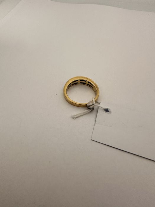 Золотое кольцо с диамантами