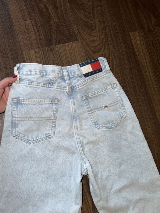 Оригінальні джинси Tommy Jeans MOM, розмір 24