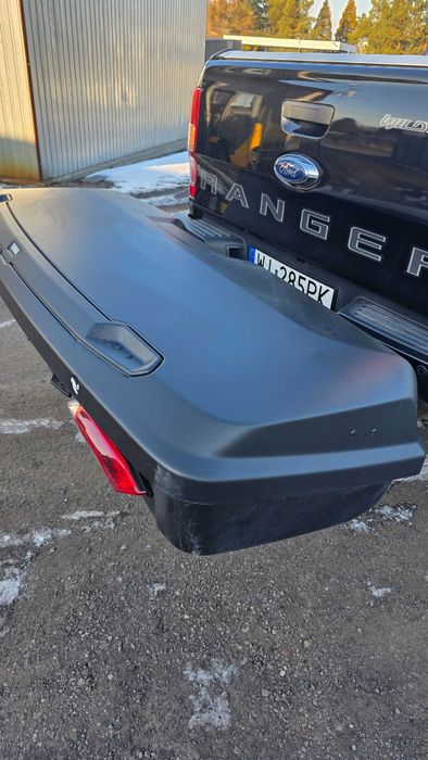 Wynajem boxa bagażnika na hak Thule Arcos XL | narty, snowboard, bagaż