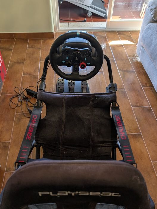 Playseat Challenge + Volante Logitech G29
