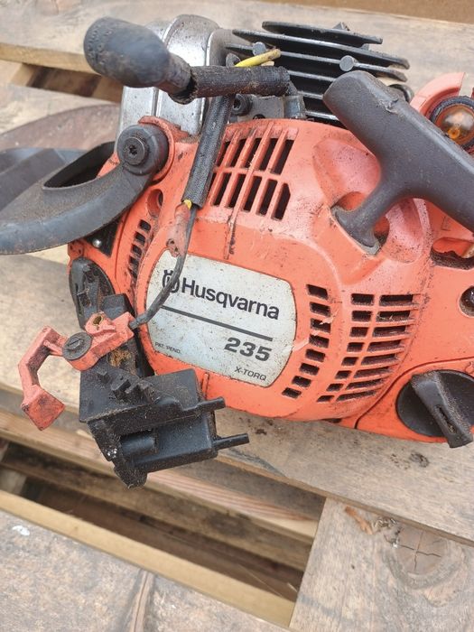 Części pilarki Husqvarna 235