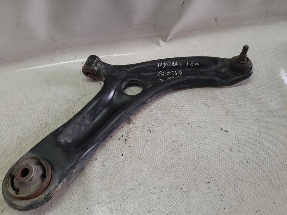 Braço de suspensão frente direito HYUNDAI i20 (PB, PBT)