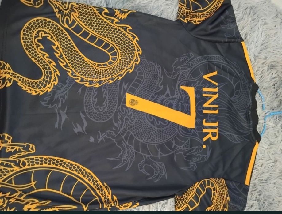 Продам футбольну форму