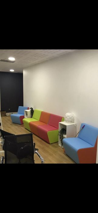 Sofas e cadeiras para  sala de espera