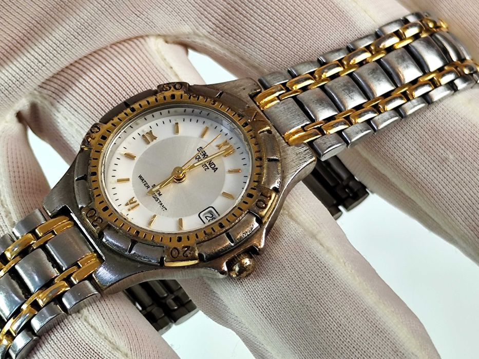 Damski zabytkowy zegarek kwarcowy SEKONDA