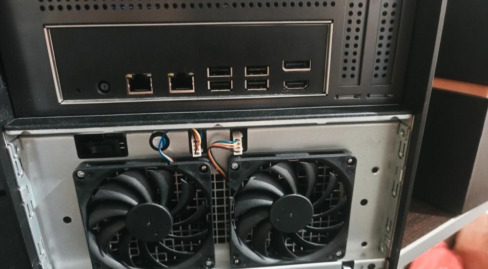 ZimaCube Personal Cloud - NAS
