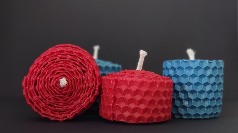 Свічки з вощини ручної роботи