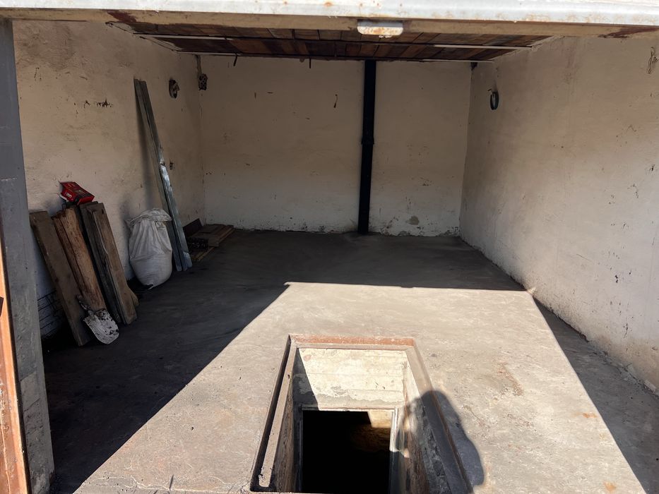 Гараж с подвалом