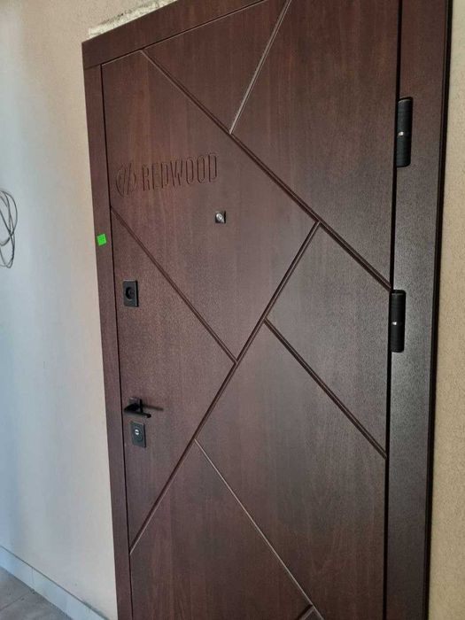 Продаж 2к новобудова здана Брюховичі вул.Ясна "РЕДВУД"