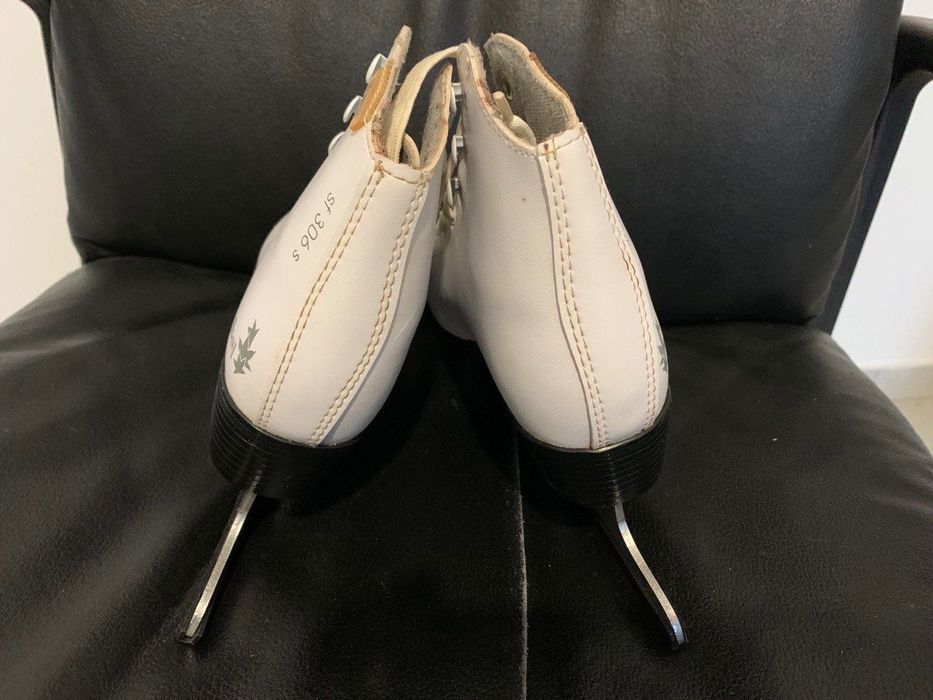 Дитячі фігурні ковзани білі 32 розмір