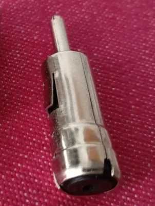 Adaptador para antena autoradio