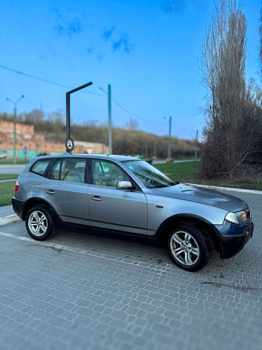 BMW X3 військовим