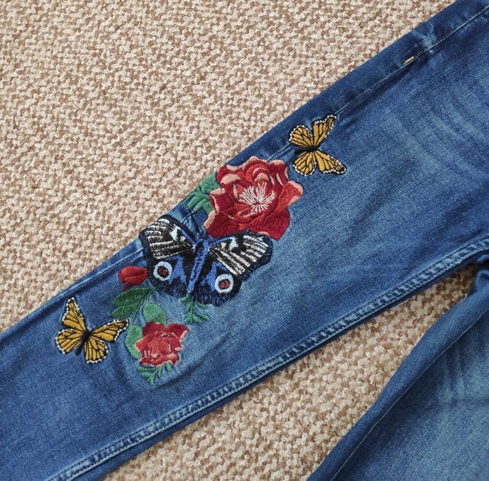 Zara skinny жіночі джинси з вишивкою оригінал 00 W24